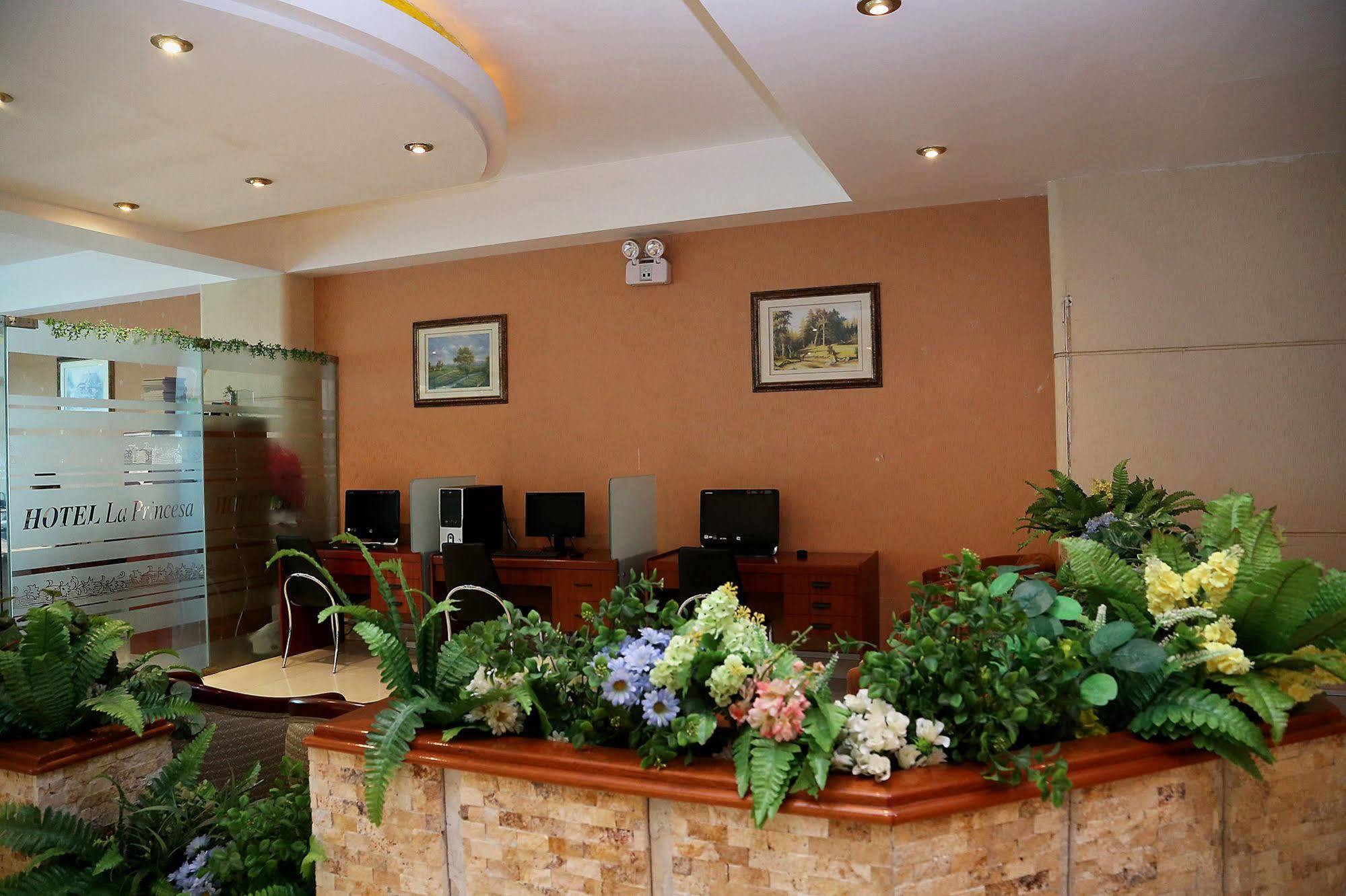 Hotel Princesa Лима Екстериор снимка